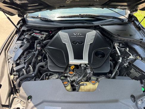 Used 2018 INFINITI Q50 Luxe w/ Essential Package (3.0T Luxe) RWD image 6