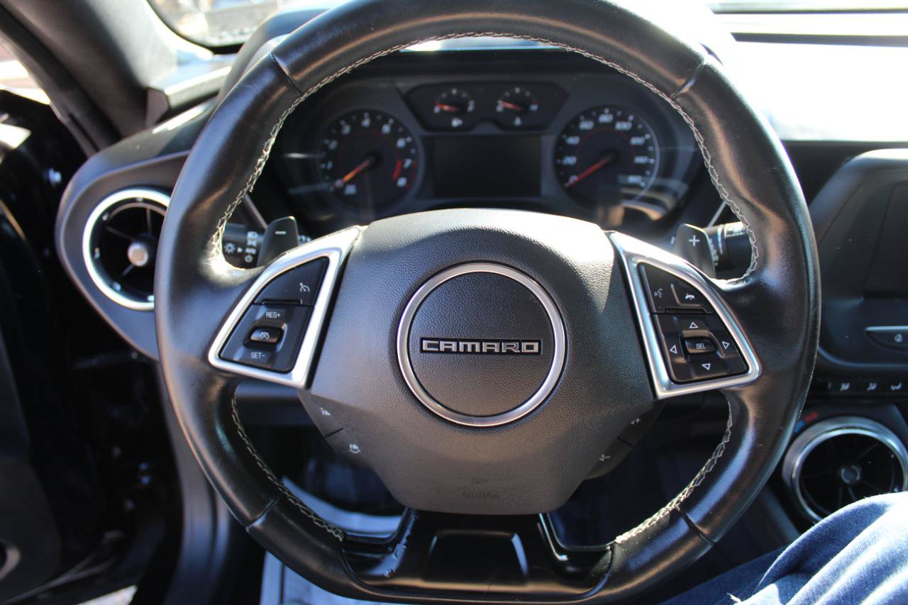 Used 2020 Chevrolet Camaro LT RWD image 17