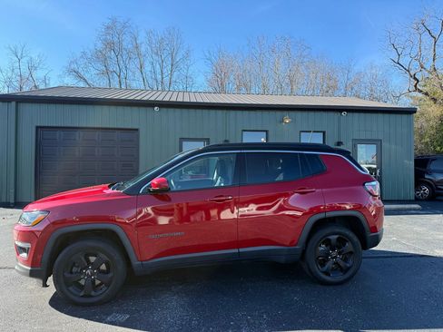 Used 2018 Jeep Compass Latitude w/ Popular Equipment Group image 3