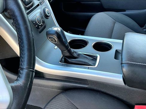 Used 2014 Ford Edge SEL image 17