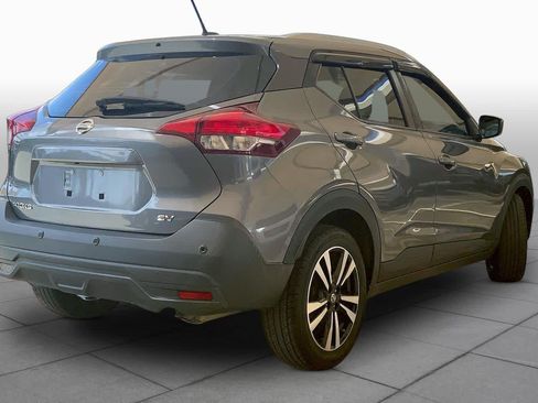 Used 2020 Nissan Kicks SV FWD image 13