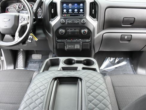 Used 2020 Chevrolet Silverado 1500 LT w/ LT Value Package image 6