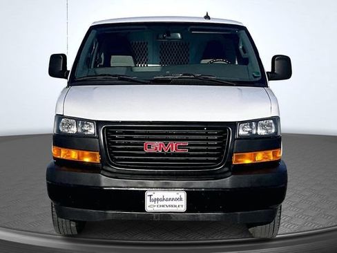 Used 2023 GMC Savana 3500 w/ Driver Convenience Package RWD image 2