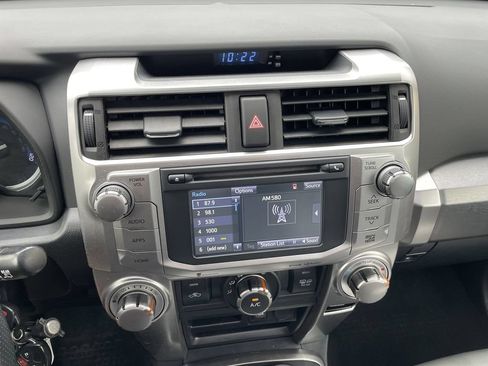 Used 2017 Toyota 4Runner SR5 Premium AWD/4WD image 18