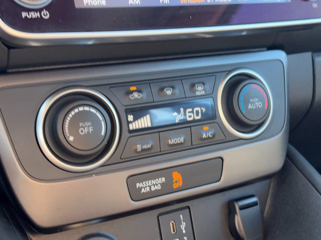 Used 2025 Nissan Leaf S FWD image 19