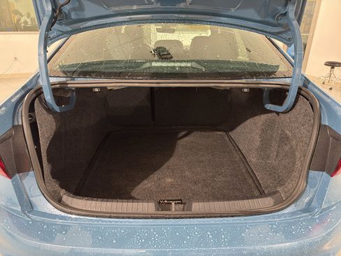 Used 2025 Volkswagen Jetta GLI Autobahn image 8