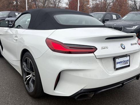 Used 2022 BMW Z4 M40i image 8