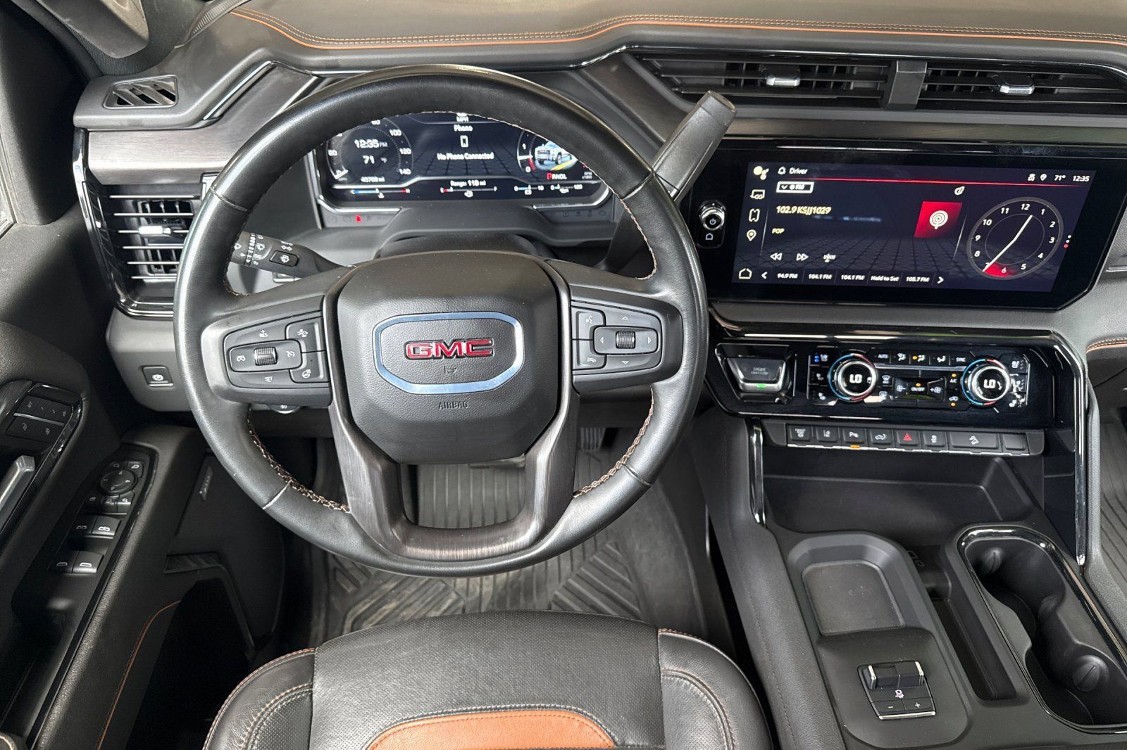 Used 2024 GMC Sierra 2500 AT4 w/ Technology Package AWD/4WD image 15