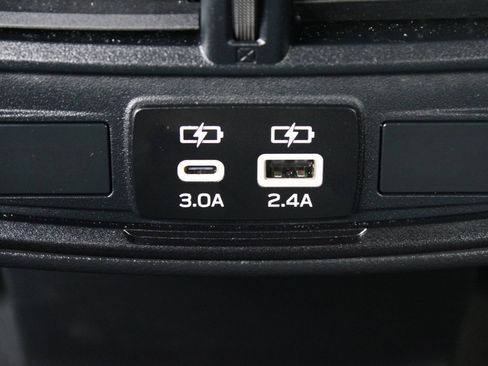 Used 2025 Subaru Forester Sport image 23