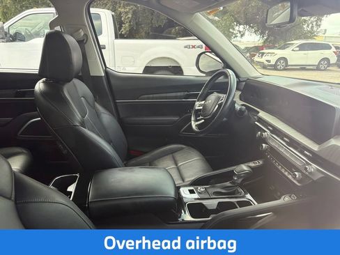 Used 2024 Kia Telluride EX w/ EX Captain's Chair Package FWD image 13