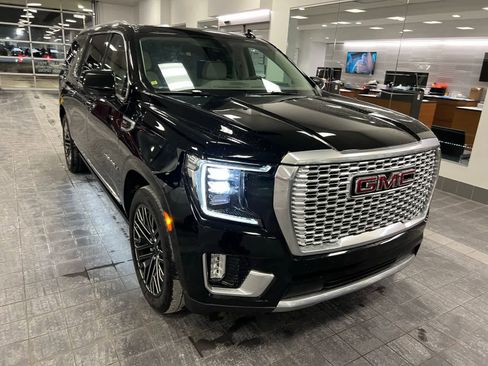 Used 2021 GMC Yukon XL Denali w/ Denali Ultimate Package image 4