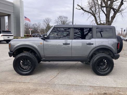 Used 2023 Ford Bronco Badlands image 8