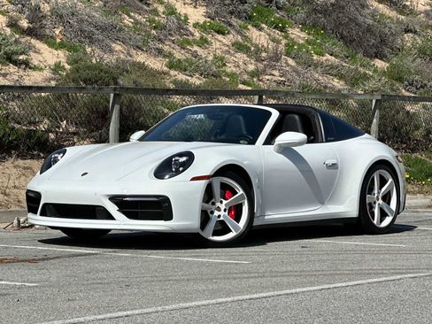 Certified 2022 Porsche 911 Targa 4S image 1