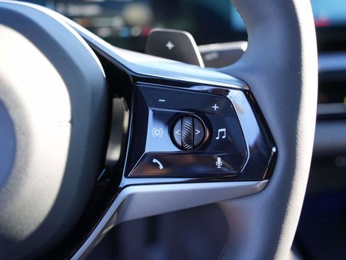 Used 2025 BMW 530i 530i Sedan RWD image 18