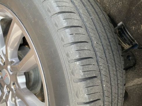 Certified 2024 GMC Terrain SLT w/ LPO, Floor Liner Package image 12