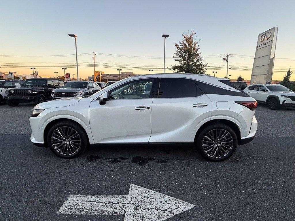 Used 2025 Lexus RX 450h AWD w/ Convenience Package image 7