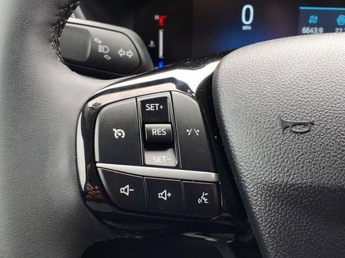 Certified 2023 Ford Escape Active AWD/4WD image 25