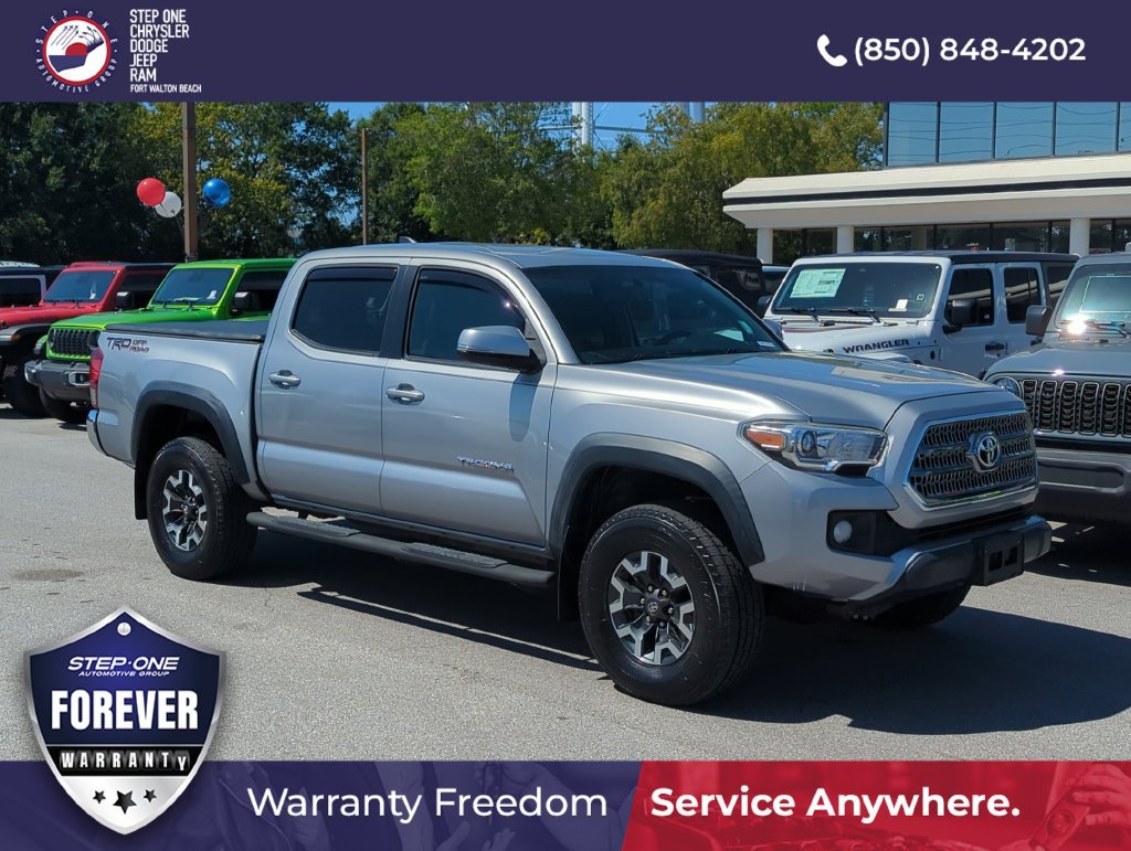 Used 2017 Toyota Tacoma TRD Off-Road w/ Tow Package RWD image 8