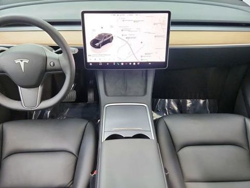 Used 2024 Tesla Model Y Long Range image 84