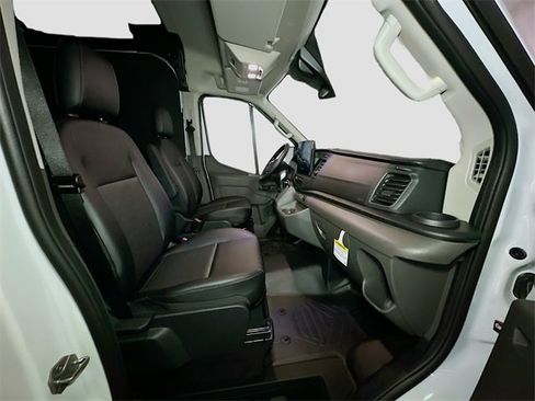 New 2026 Ford Transit 250 148 Medium Roof w/ Exterior Upgrade Package image 28