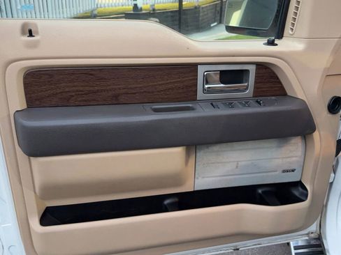 Used 2014 Ford F150 Lariat w/ Equipment Group 502A Luxury image 15