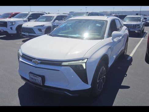 Used 2024 Chevrolet Blazer EV LT AWD/4WD image 1