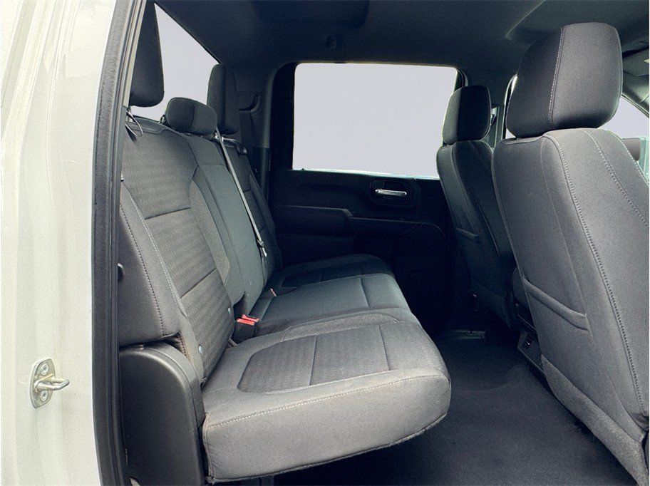 Used 2023 Chevrolet Silverado 2500 LT AWD/4WD image 23