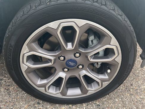 Used 2020 Ford EcoSport Titanium AWD/4WD image 12
