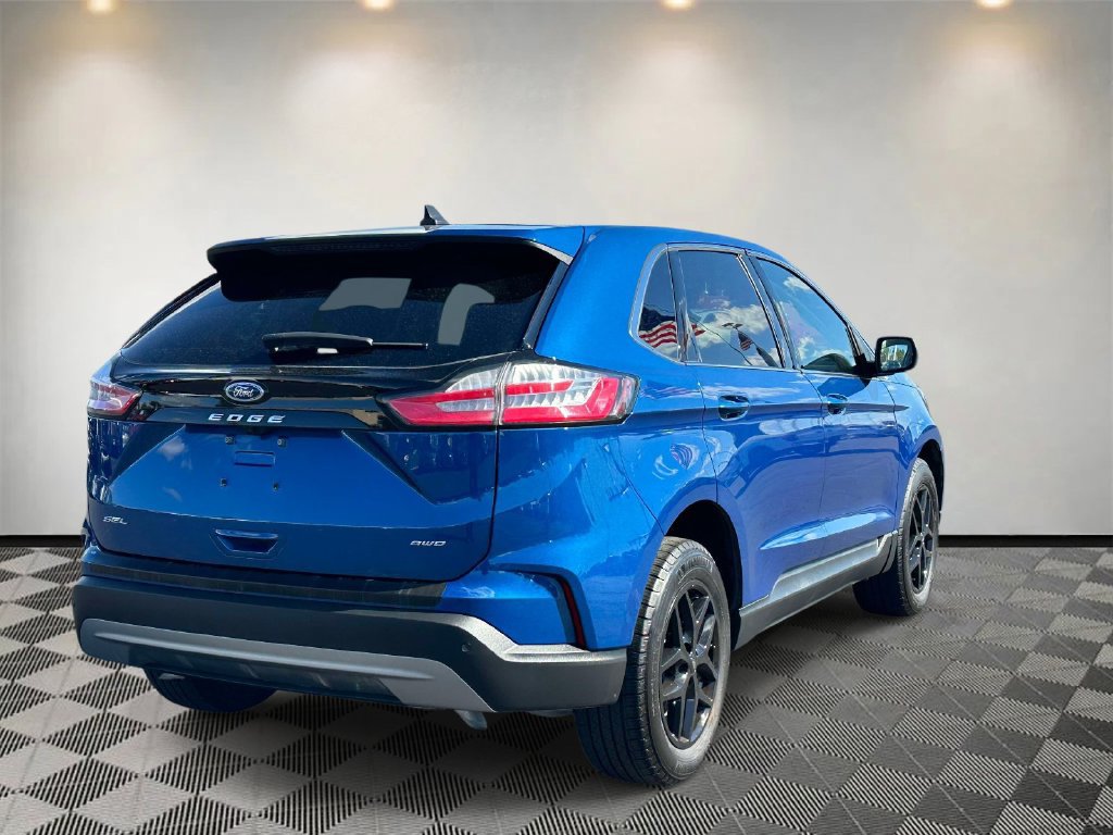 Certified 2024 Ford Edge SEL w/ Convenience Package AWD/4WD image 4