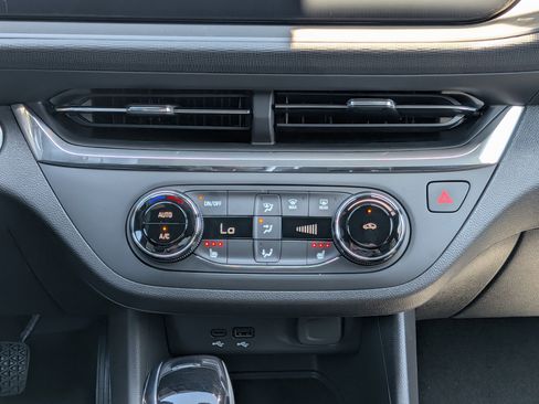 New 2026 Buick Envista Preferred w/ Convenience I Package FWD image 19