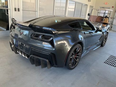 Used 2018 Chevrolet Corvette Z06 image 6