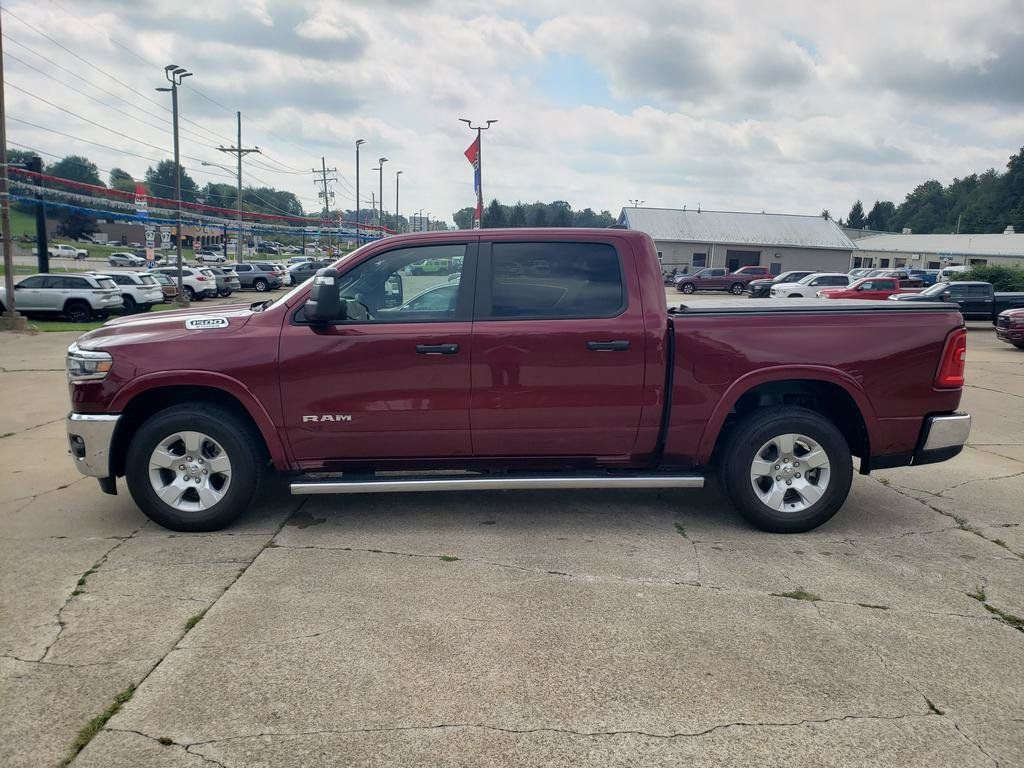 Used 2025 RAM 1500 Big Horn AWD/4WD image 6