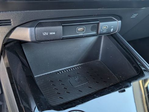 Certified 2023 Kia Niro Wind image 28