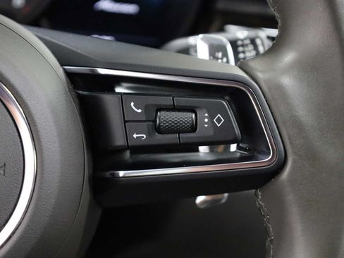 Used 2023 Porsche Macan Turbo AWD/4WD image 28
