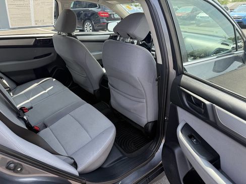 Used 2018 Subaru Outback 2.5i image 11