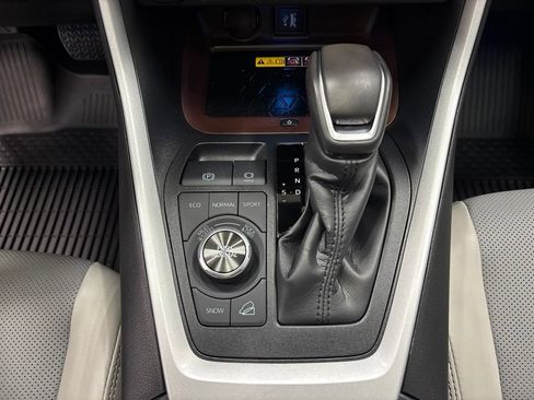 Used 2025 Toyota RAV4 Limited w/ Advanced Technology Package AWD/4WD image 19