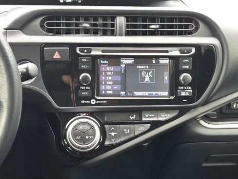 Used 2015 Toyota Prius C Four image 3