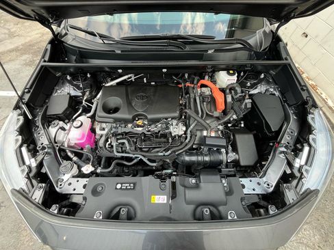 Used 2024 Toyota RAV4 XSE w/ Advanced Technology Package AWD/4WD image 7