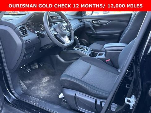 Used 2017 Nissan Rogue S image 18