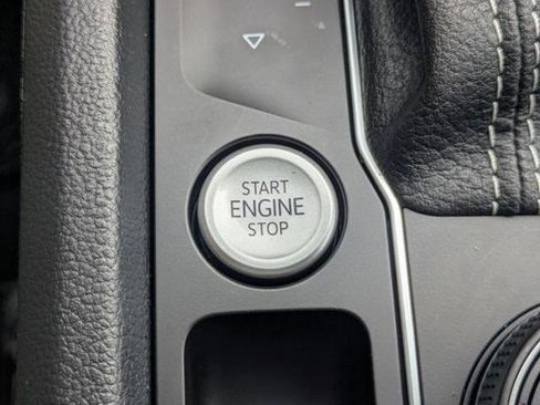 Used 2022 Volkswagen Atlas SEL Premium AWD/4WD image 37