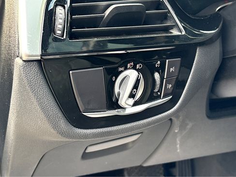 Used 2021 BMW 530i 530i w/ Premium Package image 14