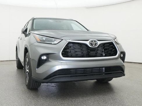 New 2026 Toyota Highlander XLE AWD/4WD image 18