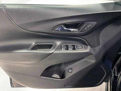 Used 2020 Chevrolet Equinox LT image 19