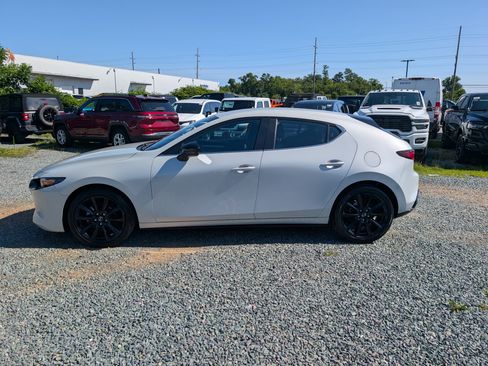 Used 2024 MAZDA MAZDA3 s FWD image 2