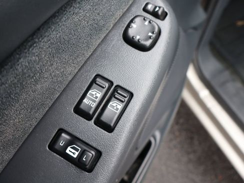 Used 2000 Chevrolet Silverado 1500 LS image 27