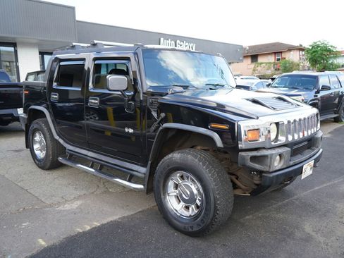 Used 2005 HUMMER H2 SUT w/ Preferred Equipment Group AWD/4WD image 4
