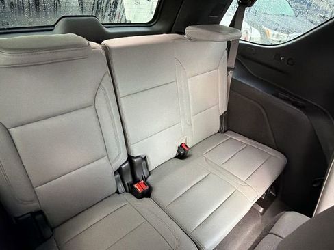 Used 2023 Chevrolet Tahoe Z71 w/ Luxury Package image 20