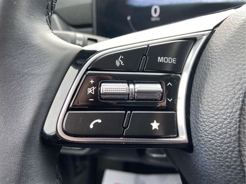 Used 2024 Kia Seltos EX image 25