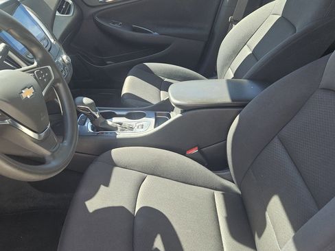 Used 2024 Chevrolet Malibu LS image 9