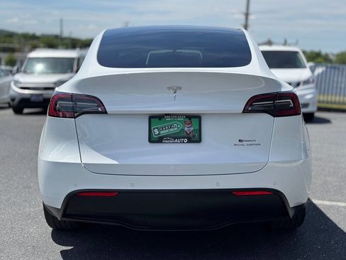 Used 2022 Tesla Model Y Long Range AWD/4WD image 43